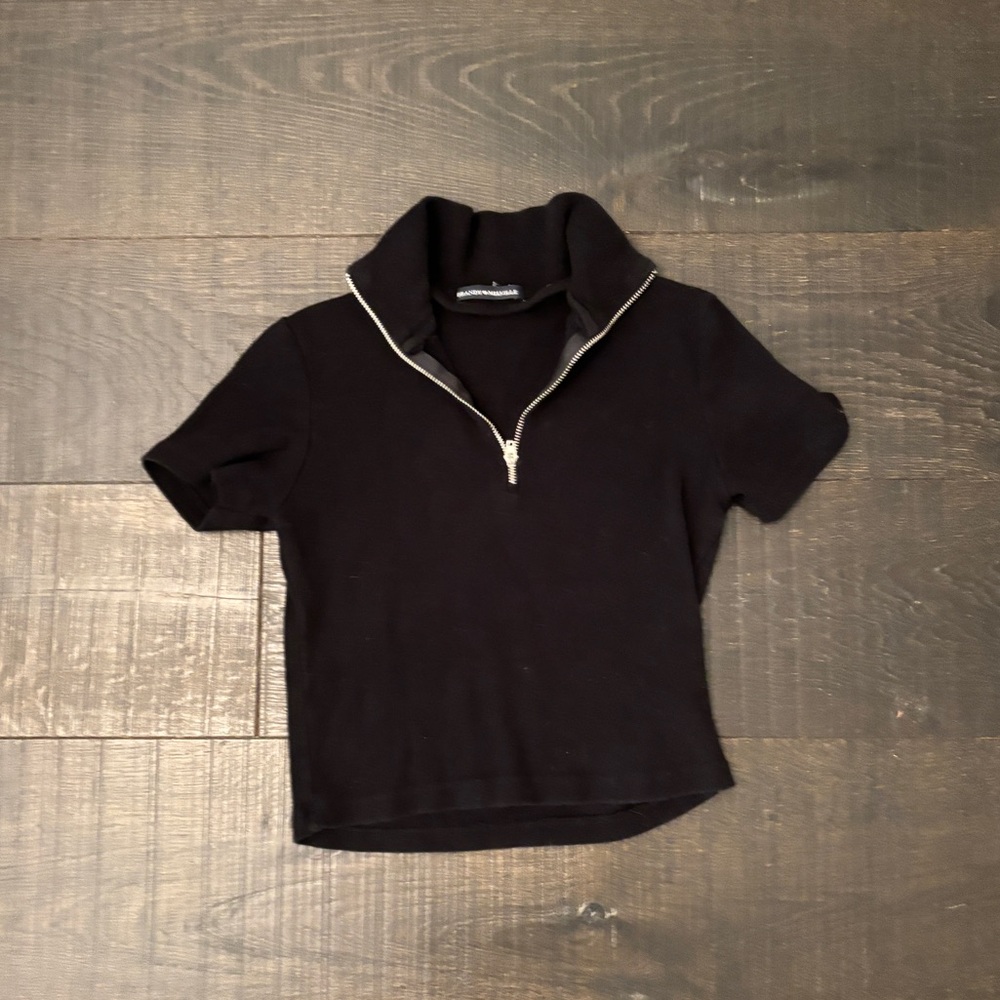 Brandy Melville zip crop top